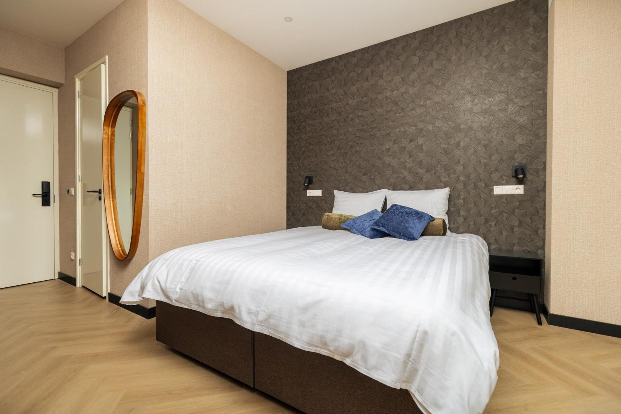 Twenty-three Amsterdam Airport Hotel 4*