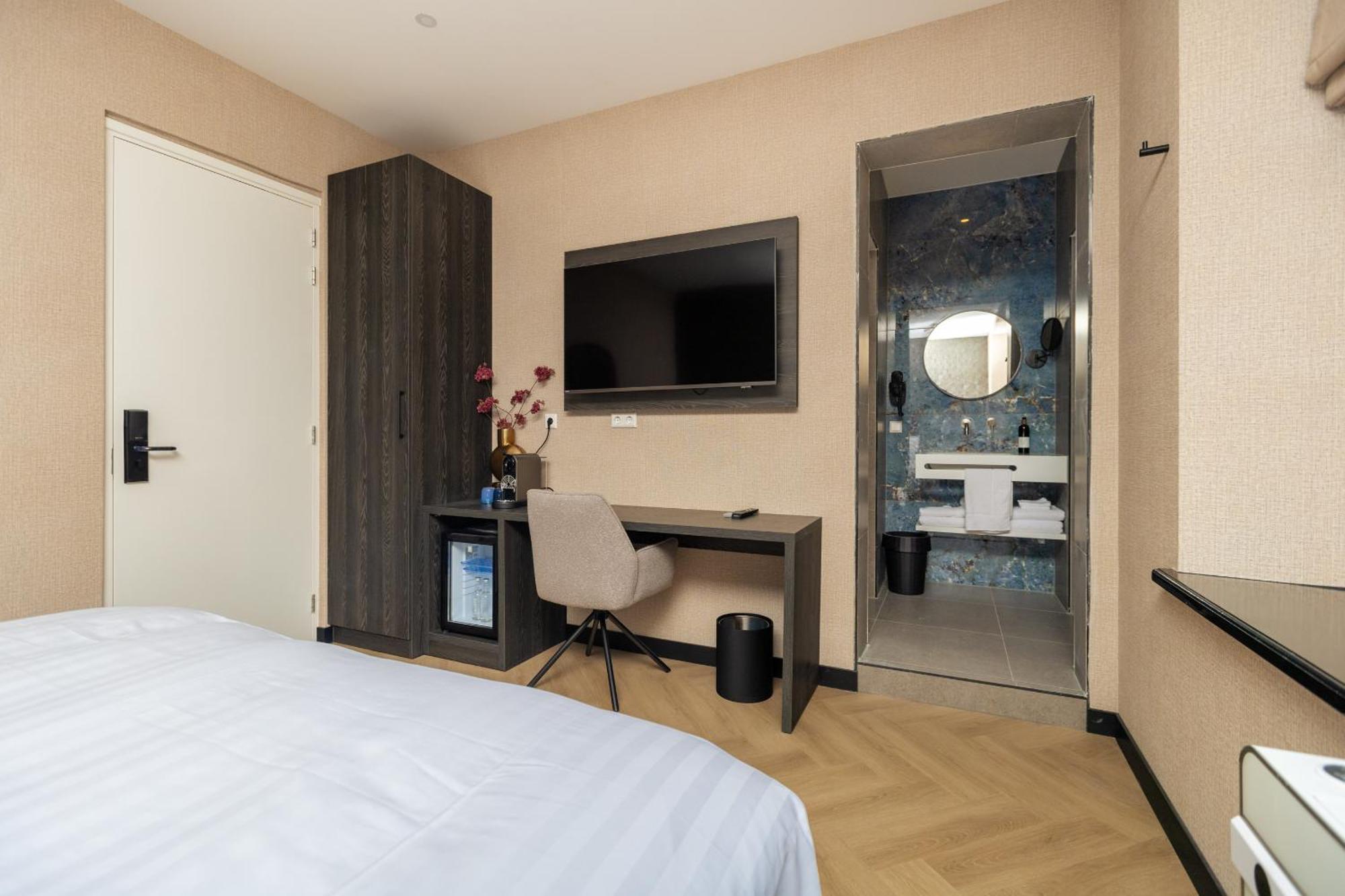 Twenty-three Amsterdam Airport Hotel Hoofddorp