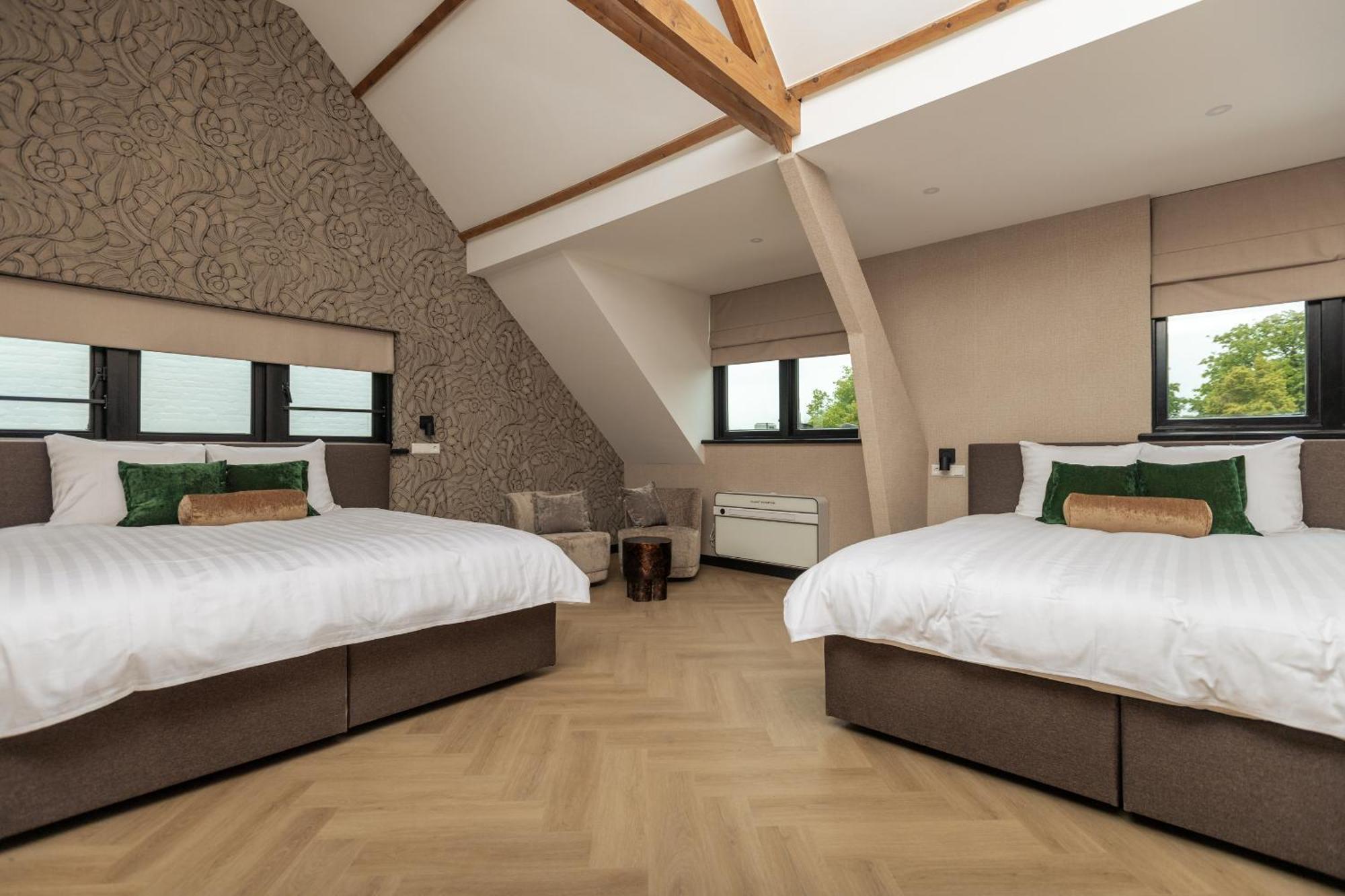 Twenty-three Amsterdam Airport Hotel 4*