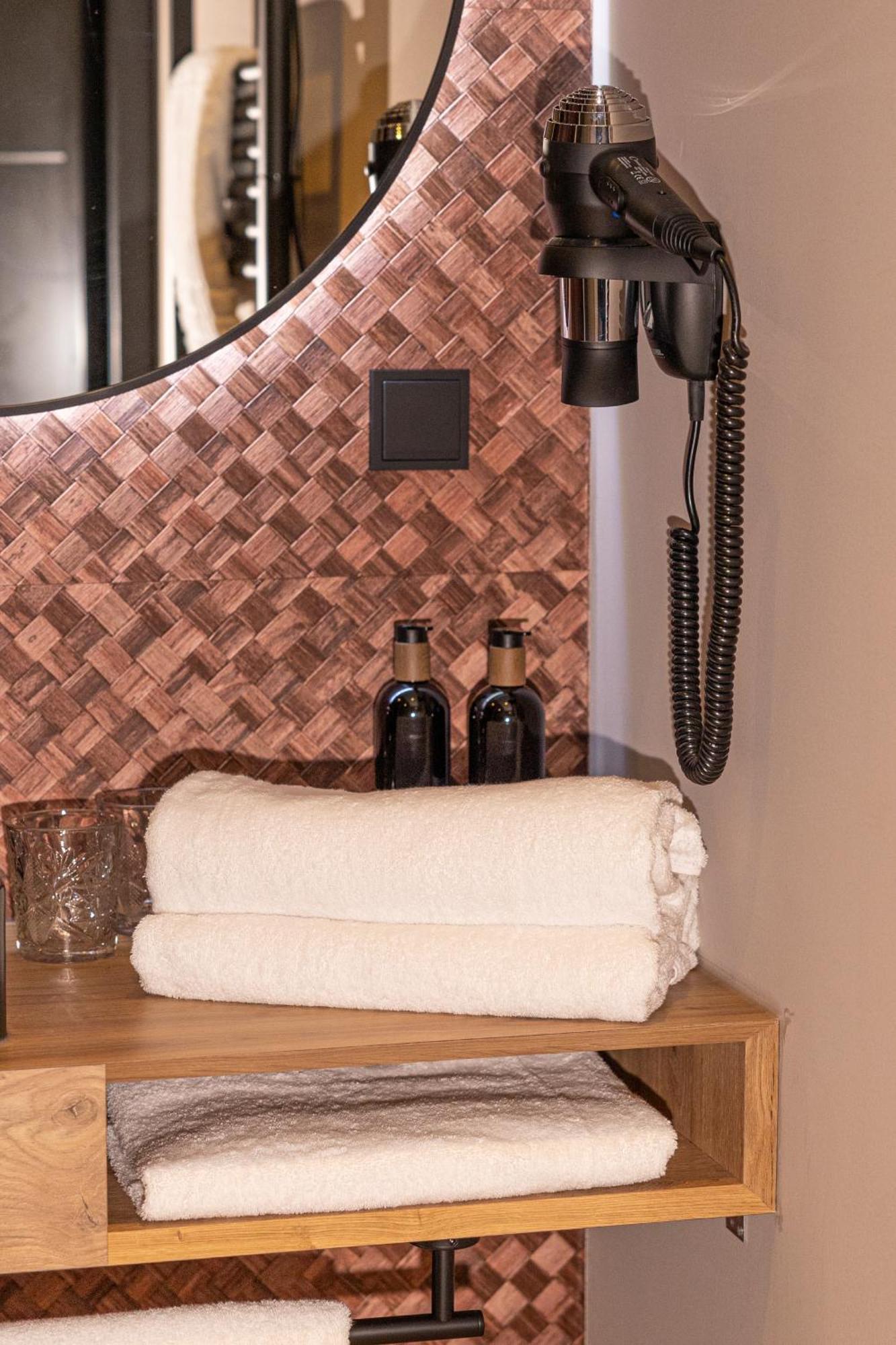 Twenty-three Amsterdam Airport Hotel 4*